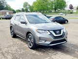 Used 2019 Nissan Rogue SV w/ Sun & Sound Touring Package image 3