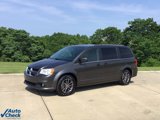 Used 2017 Dodge Grand Caravan SXT image 2