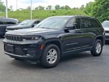 Certified 2023 Jeep Grand Cherokee Laredo image 5
