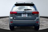 Used 2019 Jeep Grand Cherokee Laredo image 4