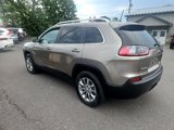 Used 2021 Jeep Cherokee Latitude Plus w/ Mopar Interior Package image 5