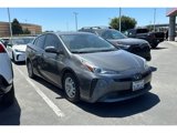 Used 2019 Toyota Prius LE image 2