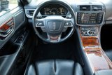 Used 2017 Lincoln Continental Select image 4