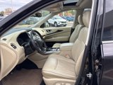 Used 2019 INFINITI QX60 Luxe w/ Sensory Package image 3