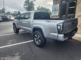 Used 2017 Toyota Tacoma TRD Sport image 4