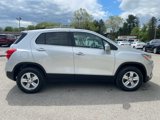 Used 2018 Chevrolet Trax LT w/ LT Convenience Package image 2