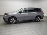 Used 2019 Nissan Pathfinder SL image 2