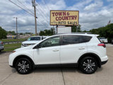 Used 2018 Toyota RAV4 LE image 3
