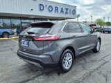 Used 2023 Ford Edge SEL image 2