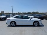 Used 2018 Toyota Camry LE image 4