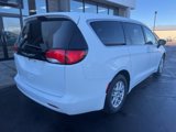 Used 2022 Chrysler Voyager LX image 3
