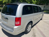 Used 2010 Chrysler Town & Country Touring image 6