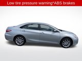 Used 2017 Toyota Camry XLE image 5