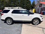 Used 2018 Ford Explorer XLT w/ Equipment Group 202A image 4