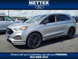 Used 2022 Ford Edge SE w/ Black Appearance Package image 3