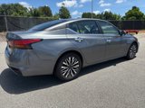 Used 2023 Nissan Altima 2.5 SV image 3