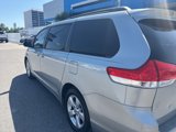 Used 2014 Toyota Sienna LE image 4