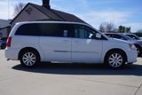 Used 2014 Chrysler Town & Country Touring image 2