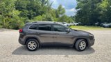 Used 2018 Jeep Cherokee Latitude Plus w/ Cold Weather Group image 6