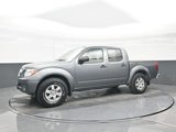 Used 2018 Nissan Frontier SV image 2