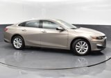 Used 2025 Chevrolet Malibu LT image 3