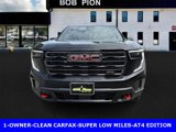 Used 2025 GMC Acadia AT4 w/ Luxury Package image 2
