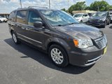 Used 2016 Chrysler Town & Country Touring w/ Driver Convenience Group image 4