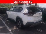 Used 2023 Nissan Rogue SV image 4