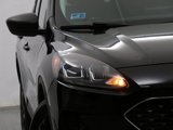 Used 2022 Ford Escape SE w/ Cold Weather Package image 4