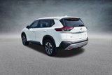 Used 2023 Nissan Rogue SV image 3