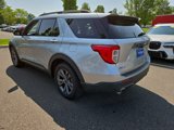 Used 2021 Ford Explorer XLT w/ Equipment Group 202A image 4