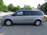 Used 2018 Dodge Grand Caravan SE w/ UConnect Hands-Free Group image 5