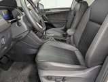 Used 2022 Volkswagen Tiguan SE image 4