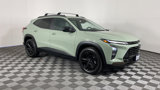 Used 2025 Chevrolet Trax ACTIV image 2