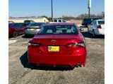 Used 2022 Toyota Camry SE image 3