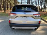 Used 2022 Ford Escape SE image 4