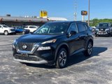 Used 2023 Nissan Rogue SV image 3