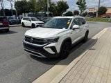Used 2022 Volkswagen Taos SE w/ Panoramic Sunroof Package image 4