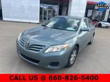 Used 2010 Toyota Camry LE image 3