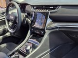 Used 2023 Jeep Grand Cherokee L Laredo image 5