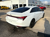 Used 2023 Hyundai Elantra SEL image 3