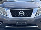 Used 2014 Nissan Pathfinder SV image 3