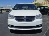 Used 2019 Dodge Grand Caravan SXT image 2