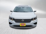 Used 2021 Volkswagen Passat 2.0T SE image 2