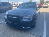 Used 2015 Chrysler 300 S image 2