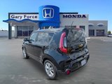Used 2016 Kia Soul + image 3