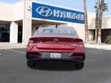 Used 2024 Hyundai Elantra SEL w/ Convenience Package image 5