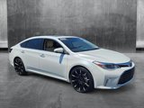 Used 2016 Toyota Avalon Limited image 3