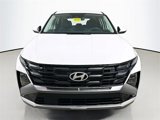 New 2025 Hyundai Tucson SE image 2