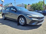 New 2025 Hyundai Elantra SE image 4